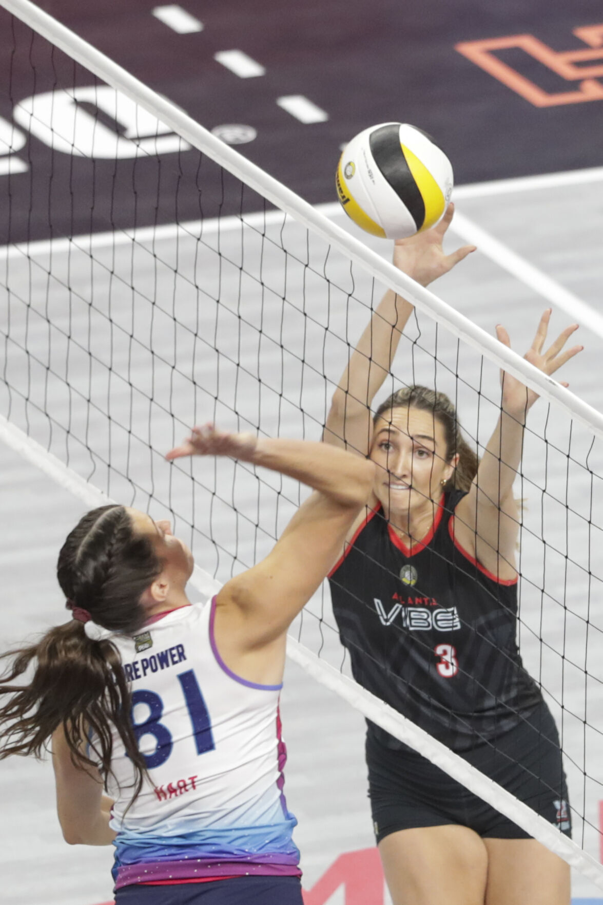 012524-owh-spo-volleyball-nf-09.JPG